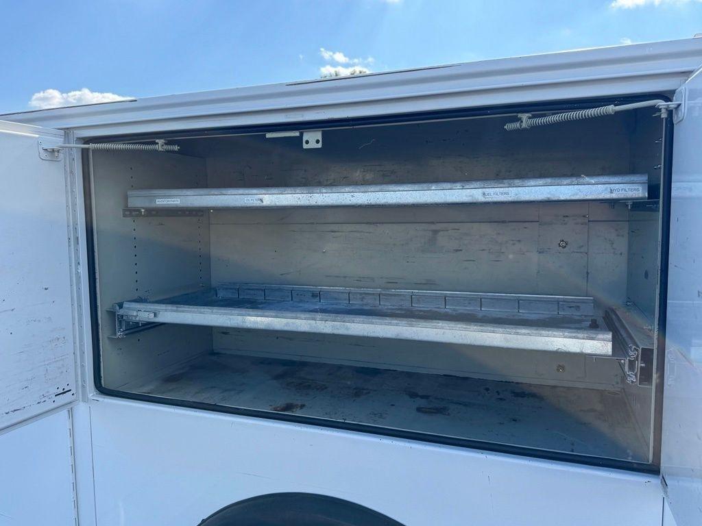 Ford Super Duty F-550 DRW XLT 4WD Reg Cab 145" WB 60" CA 2019