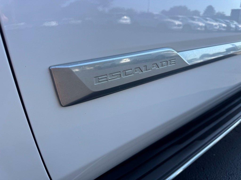 Cadillac Escalade photo 12