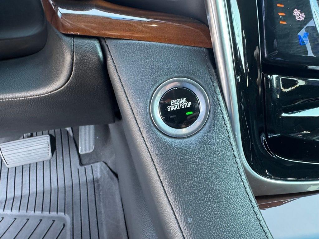 Cadillac Escalade photo 30