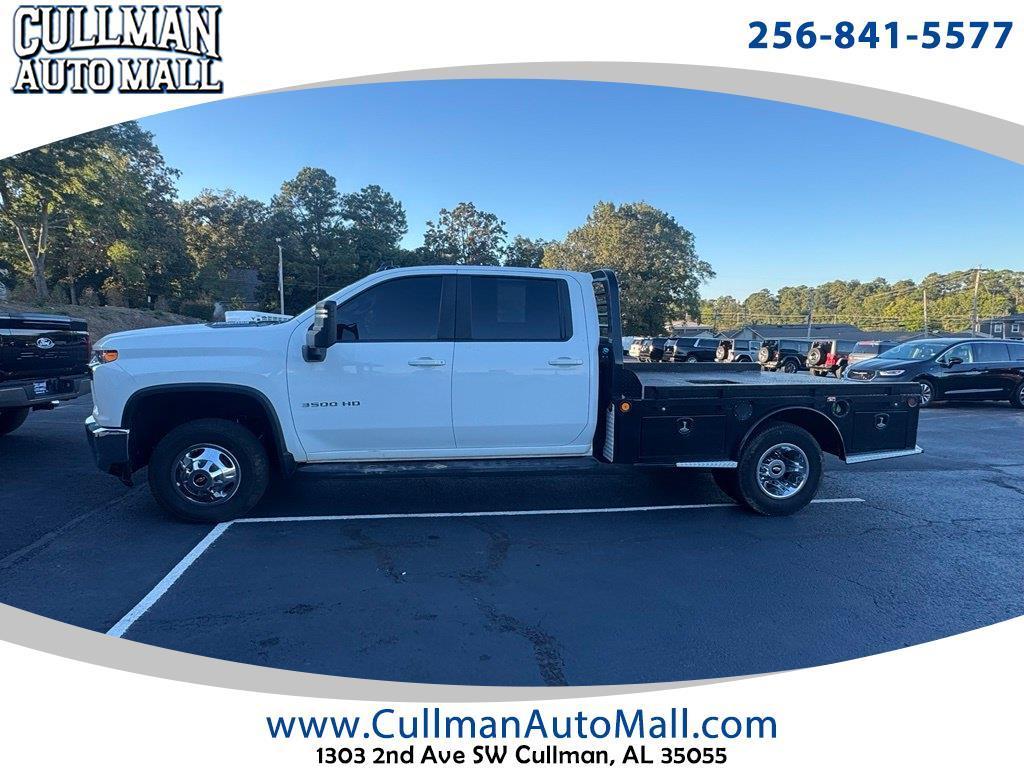 2022 Chevrolet Silverado 3500HD CC 4WD Crew Cab 177" WB, 60" CA LT