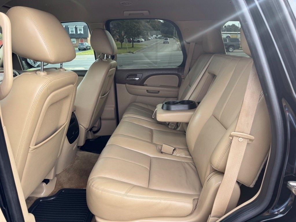 Chevrolet Tahoe 4WD 4dr 1500 LT 2011