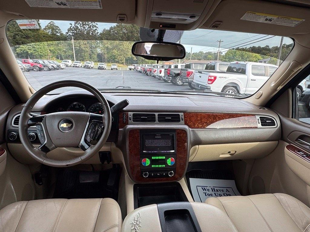 Chevrolet Tahoe 4WD 4dr 1500 LT 2011