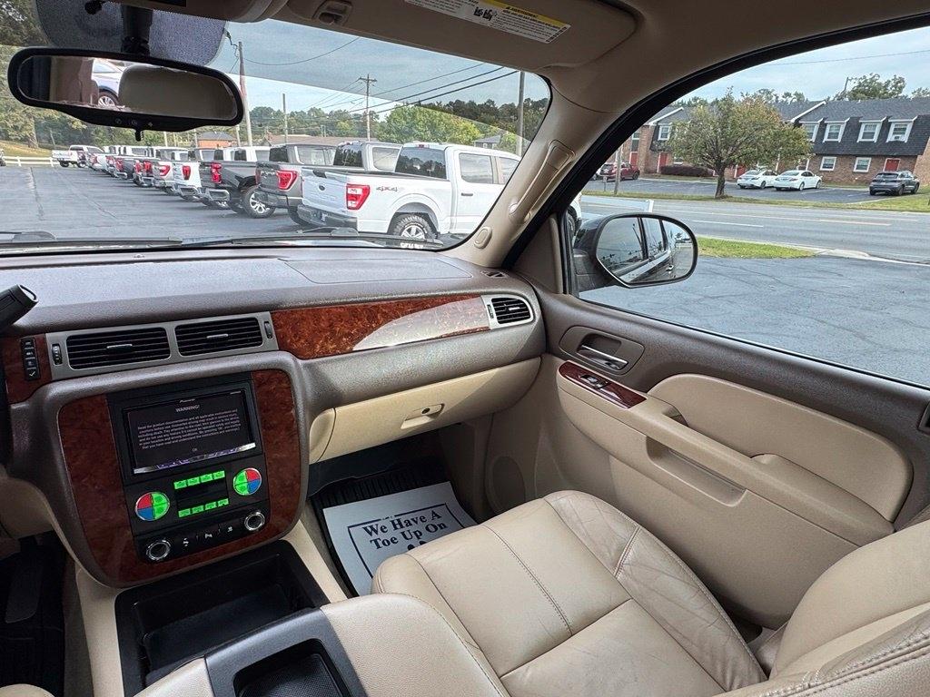 Chevrolet Tahoe 4WD 4dr 1500 LT 2011