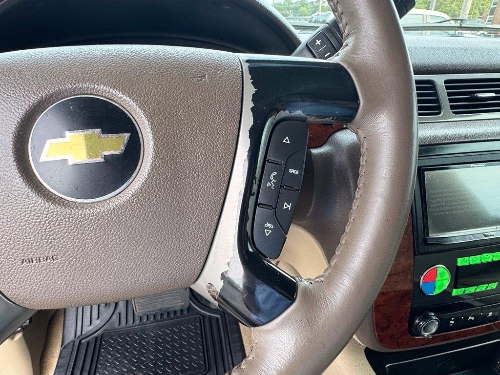 Chevrolet Tahoe 4WD 4dr 1500 LT 2011