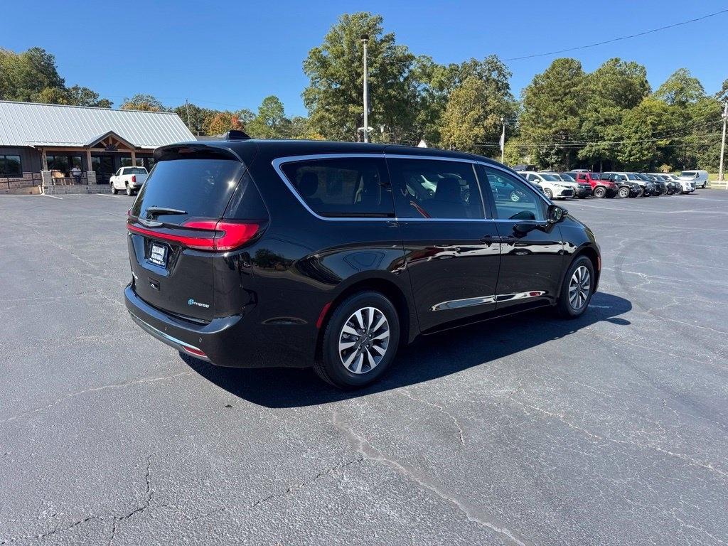 Chrysler Pacifica photo 6