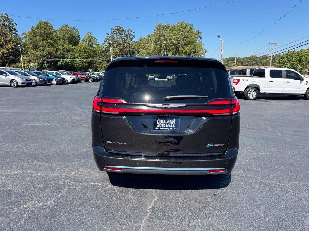 Chrysler Pacifica photo 7