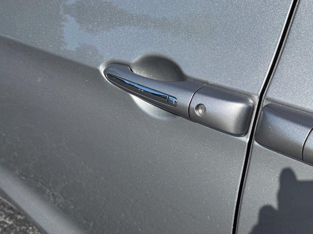 Chrysler Pacifica Touring L FWD 2021