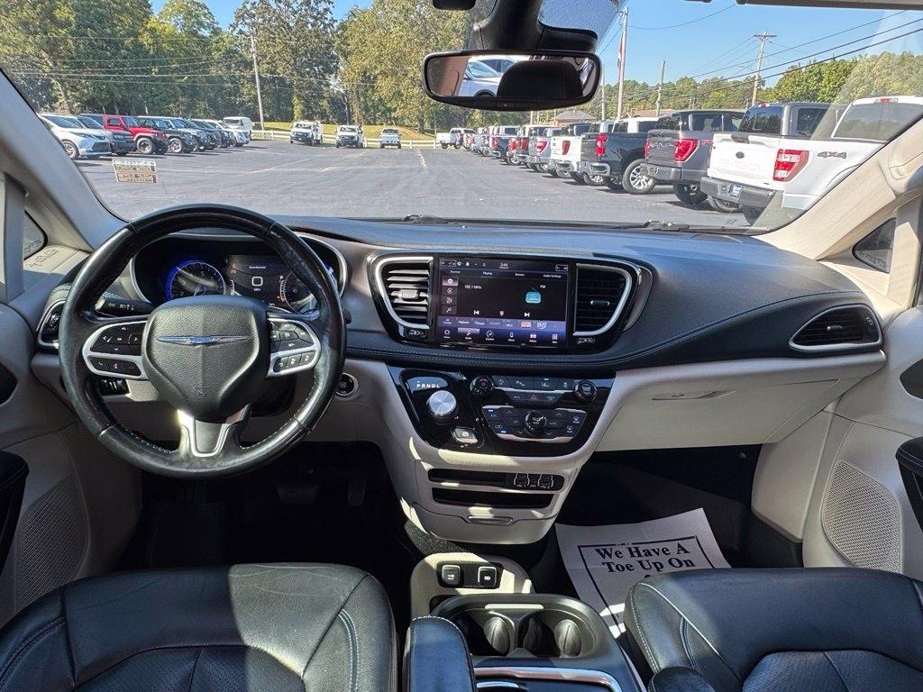 Chrysler Pacifica Touring L FWD 2021