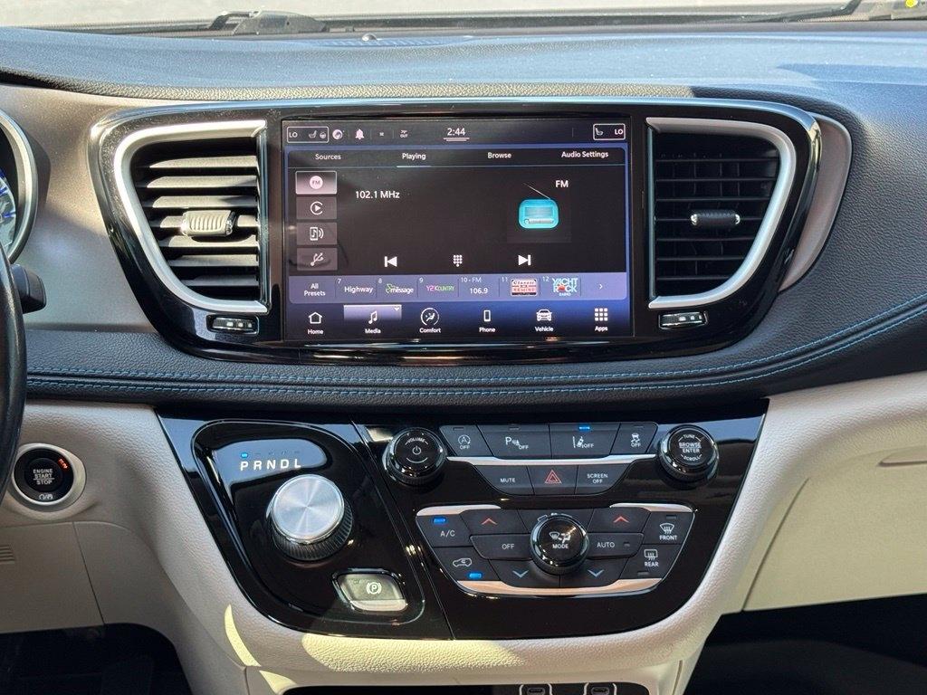 Chrysler Pacifica Touring L FWD 2021
