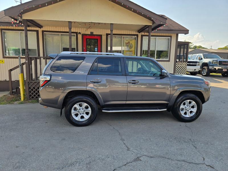 Toyota 4Runner SR5 4WD 2014 Toyota 4Runner SR5 4WD 2014