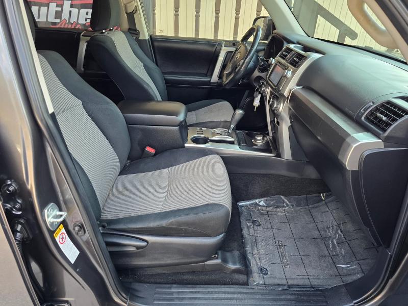 Toyota 4Runner SR5 4WD 2014 Toyota 4Runner SR5 4WD 2014