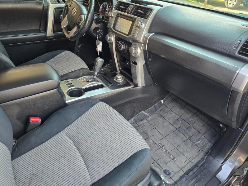 Toyota 4Runner SR5 4WD 2014 Toyota 4Runner SR5 4WD 2014