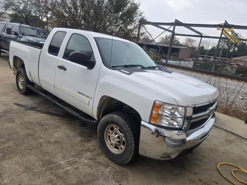 Chevrolet Silverado 2500HD LT1 Ext. Cab Std. Box 2WD 2008