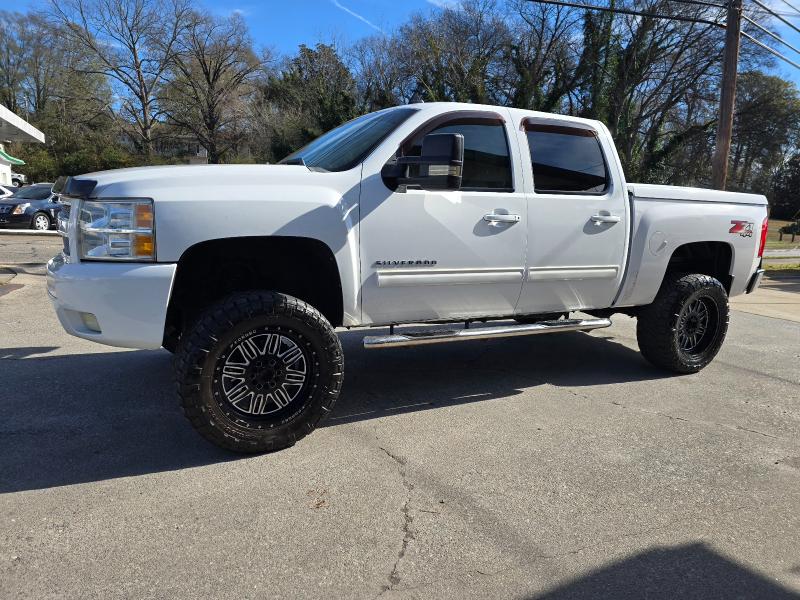 Chevrolet Silverado 1500 LTZ Crew Cab 4WD 2011