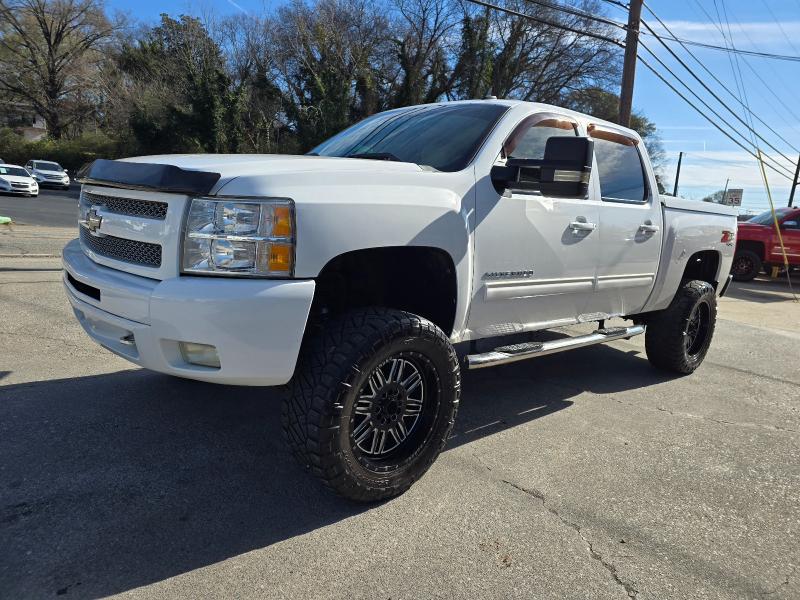 Chevrolet Silverado 1500 LTZ Crew Cab 4WD 2011