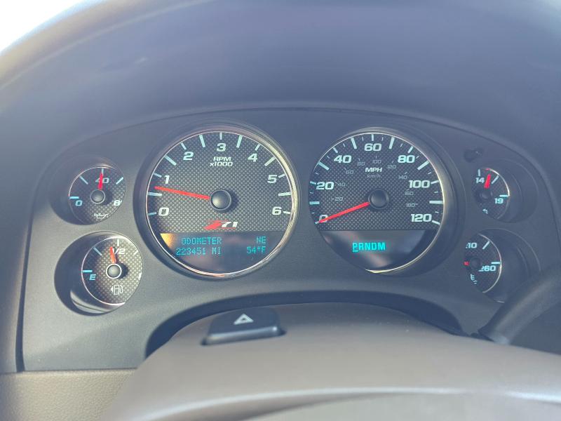 Chevrolet Silverado 1500 LTZ Crew Cab 4WD 2011