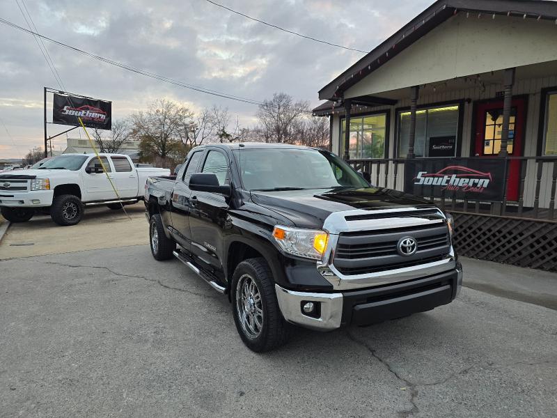 2015 Toyota Tundra SR5