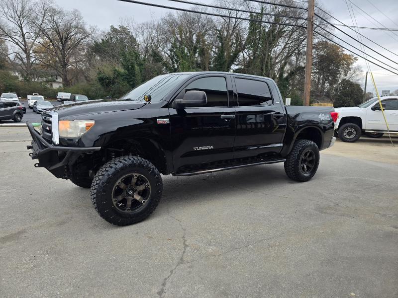 Toyota Tundra Tundra-Grade CrewMax 5.7L FFV 4WD 2013