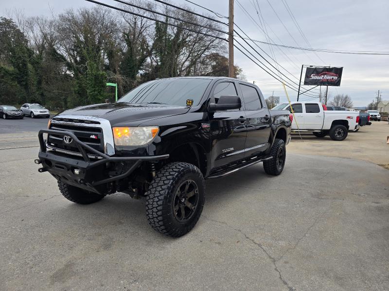 Toyota Tundra Tundra-Grade CrewMax 5.7L FFV 4WD 2013