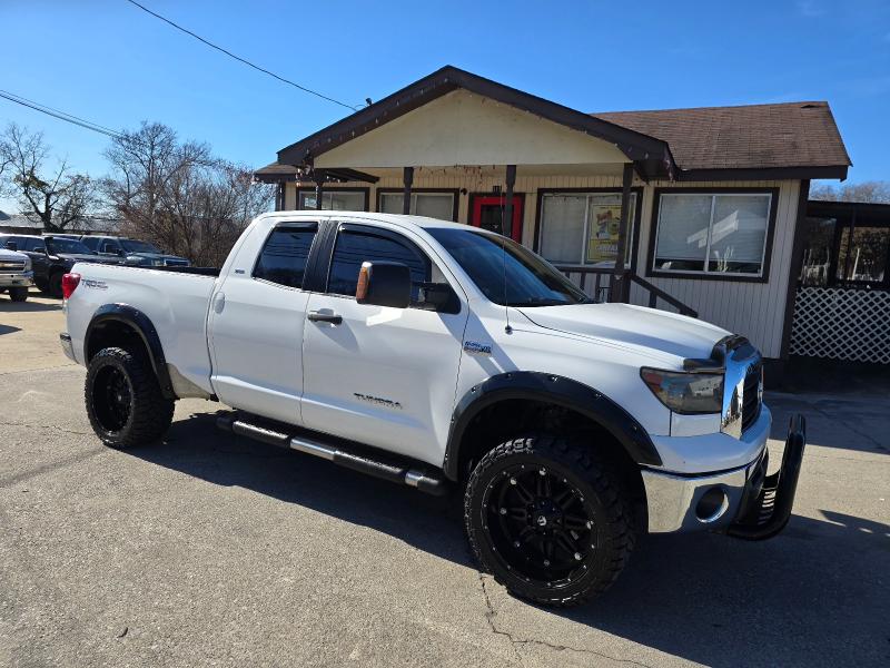 2008 Toyota Tundra SR5's photo