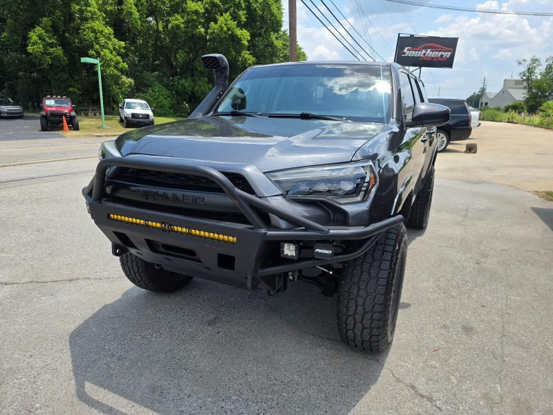 Toyota 4Runner SR5 4WD 2016