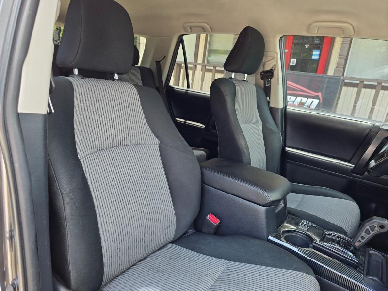 Toyota 4Runner SR5 4WD 2016