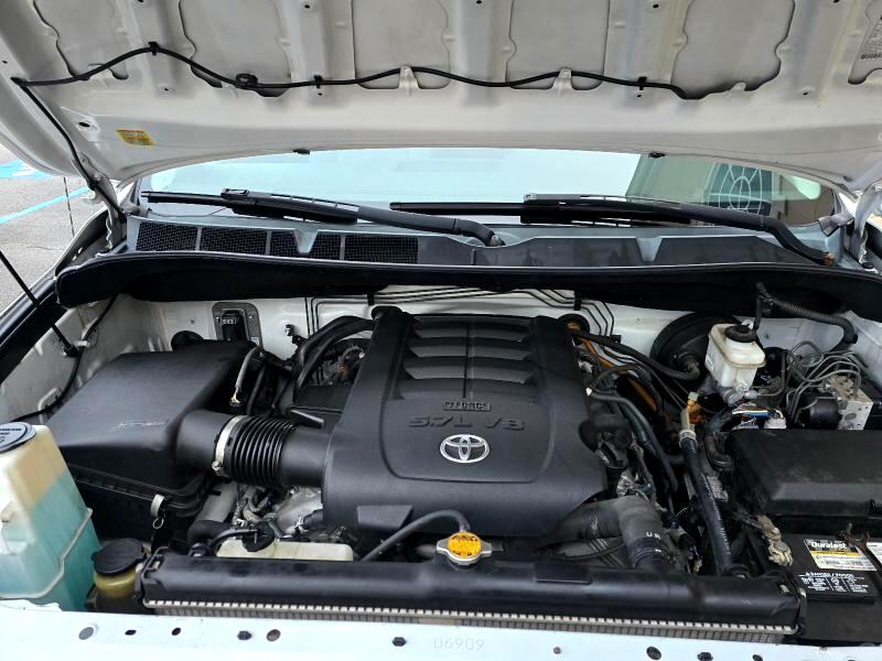 Toyota Tundra Tundra-Grade CrewMax 5.7L FFV 4WD 2012