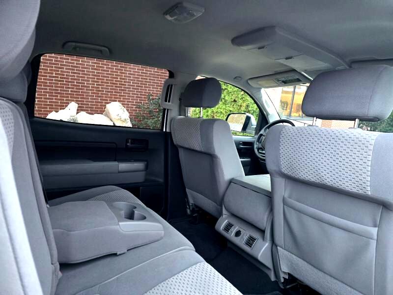 Toyota Tundra Tundra-Grade CrewMax 5.7L FFV 4WD 2012