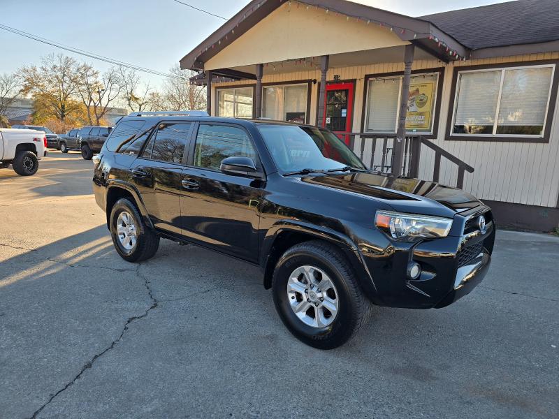 Toyota 4Runner SR5 2WD 2015
