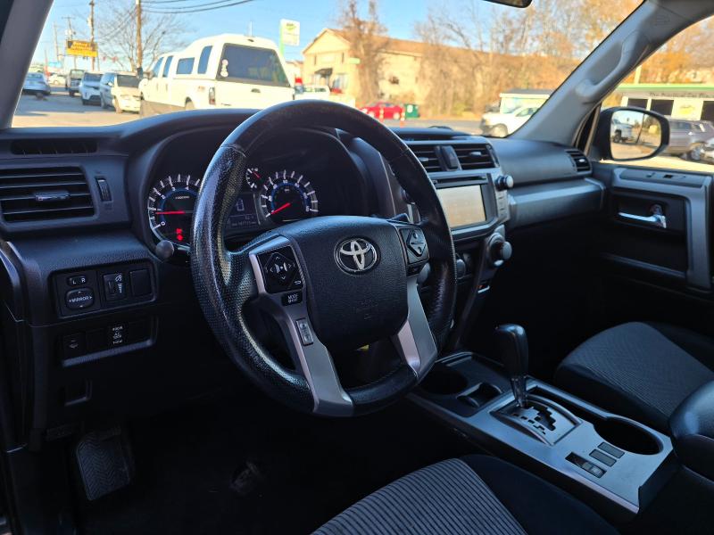 Toyota 4Runner SR5 2WD 2015