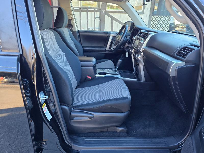 Toyota 4Runner SR5 2WD 2015