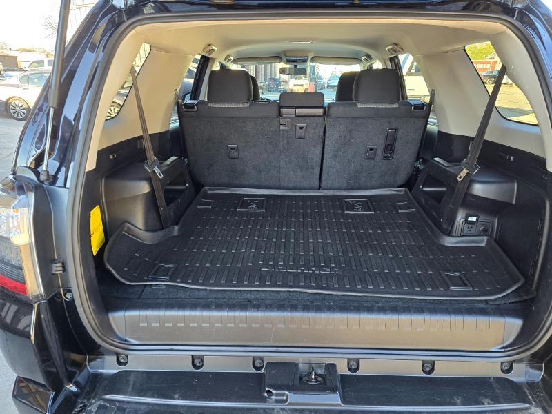 Toyota 4Runner SR5 2WD 2015