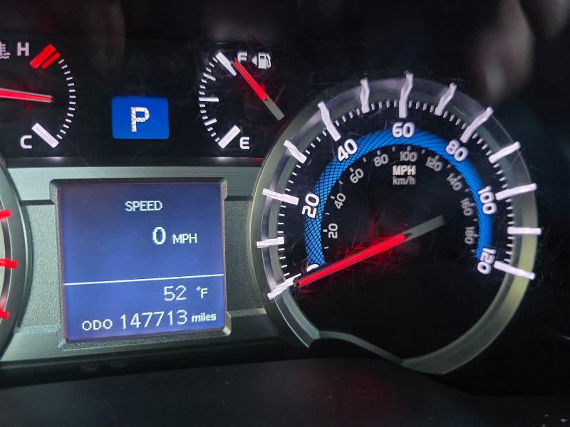 Toyota 4Runner SR5 2WD 2015