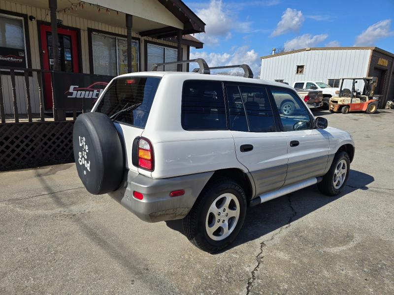 Toyota RAV4 4-Door 2WD 2000