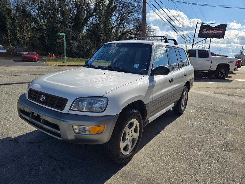 Toyota RAV4 4-Door 2WD 2000