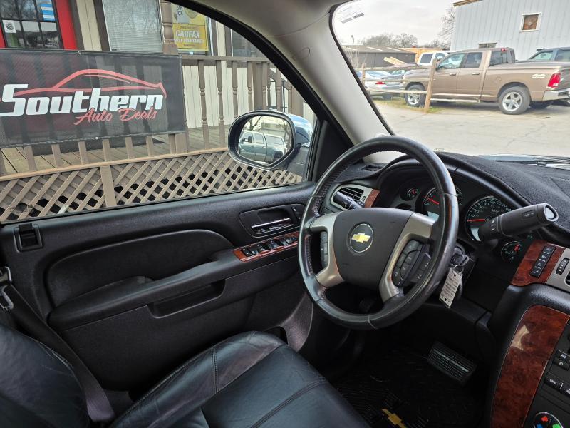 Chevrolet Avalanche LT 2WD 2012