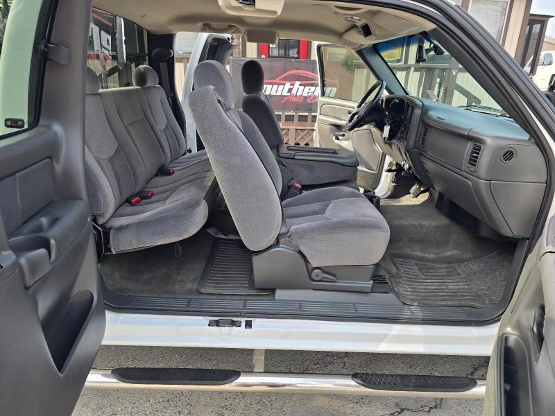 GMC Sierra 3500 Work Truck Ext. Cab 2WD 2004