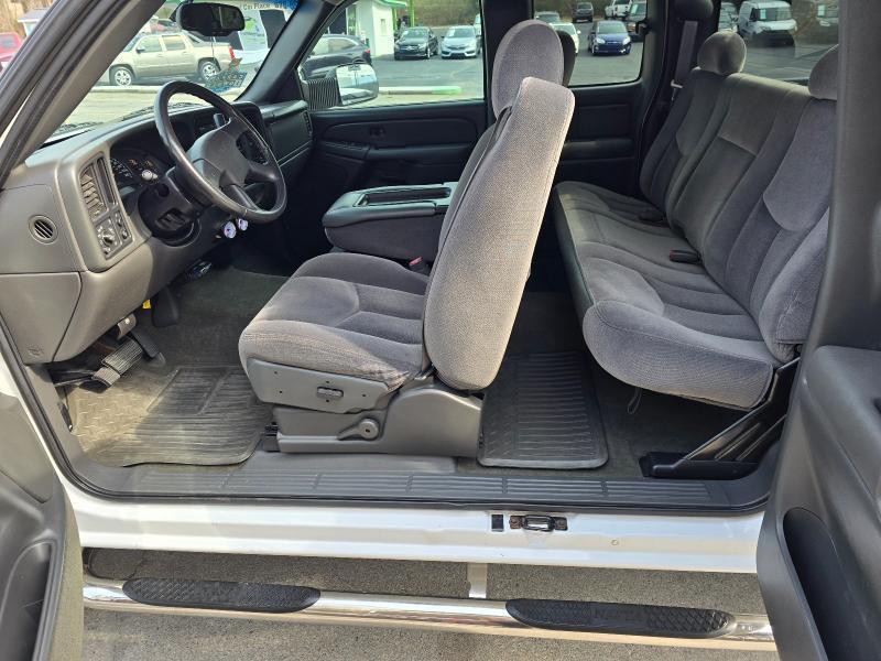 GMC Sierra 3500 Work Truck Ext. Cab 2WD 2004