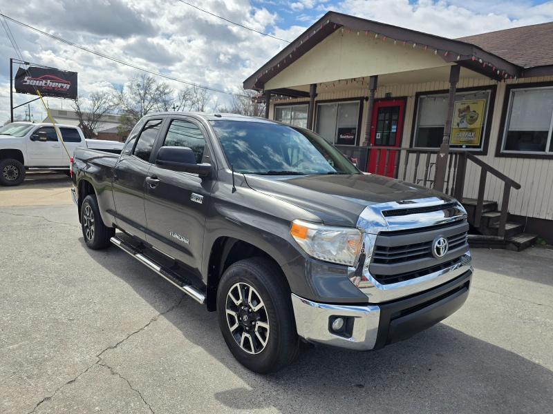 2014 Toyota Tundra SR5 5.7L V8 FFV Double Cab 4WD