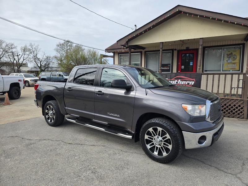 Toyota Tundra Tundra-Grade CrewMax 4.6L 2WD 2012