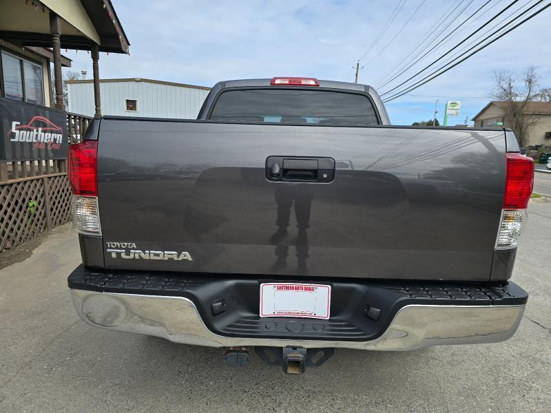 Toyota Tundra Tundra-Grade CrewMax 4.6L 2WD 2012