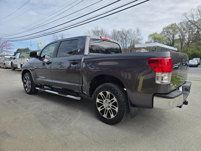 Toyota Tundra Tundra-Grade CrewMax 4.6L 2WD 2012