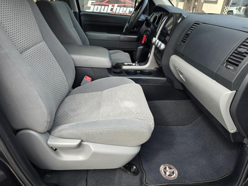 Toyota Tundra Tundra-Grade CrewMax 4.6L 2WD 2012