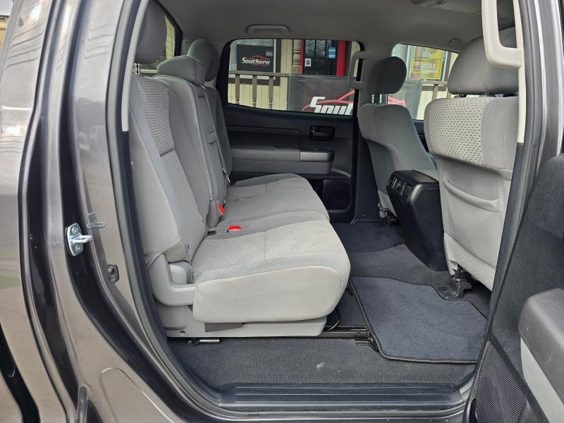 Toyota Tundra Tundra-Grade CrewMax 4.6L 2WD 2012