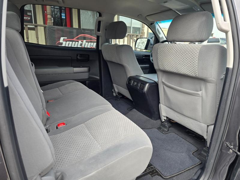 Toyota Tundra Tundra-Grade CrewMax 4.6L 2WD 2012