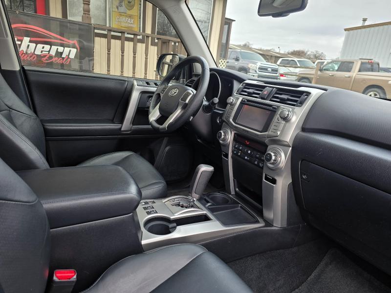 Toyota 4Runner SR5 2WD 2013