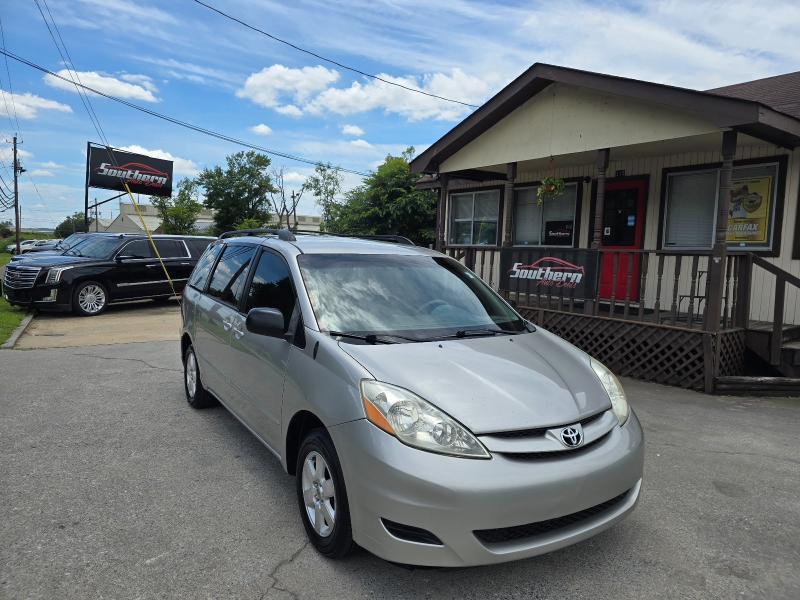 2010 Toyota Sienna CE FWD 7 Passenger