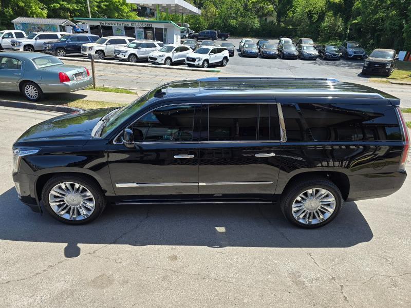 Cadillac Escalade ESV Platinum 4WD 2019