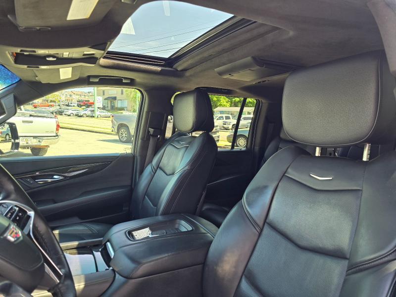 Cadillac Escalade ESV Platinum 4WD 2019