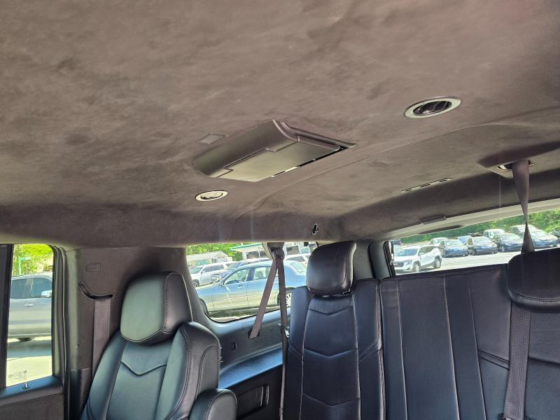 Cadillac Escalade ESV Platinum 4WD 2019